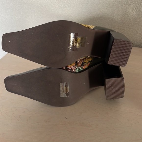 Jeffrey Campbell Brocade Jacquard Western Boots - Size 7 - Picture 8 of 9